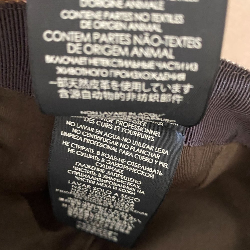 Gucci Beige Brown Monogram Baseball Cap with Green-Red Stripe - Picture 11 of 14